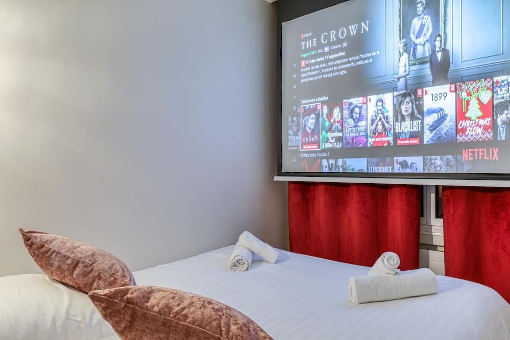 Montaigne Executive Suite パリ エクステリア 写真